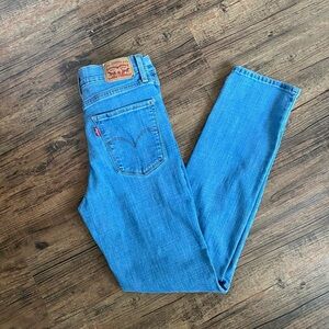 Levi's 724 high rise